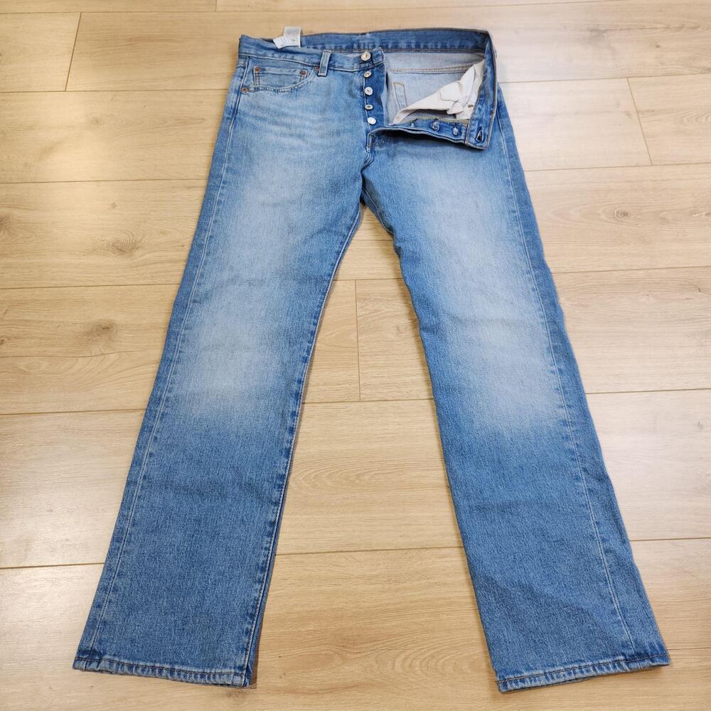 Levis 501 Jeans Mens 34x32 Light Wash Blue Button Fly Straight Denim Casual